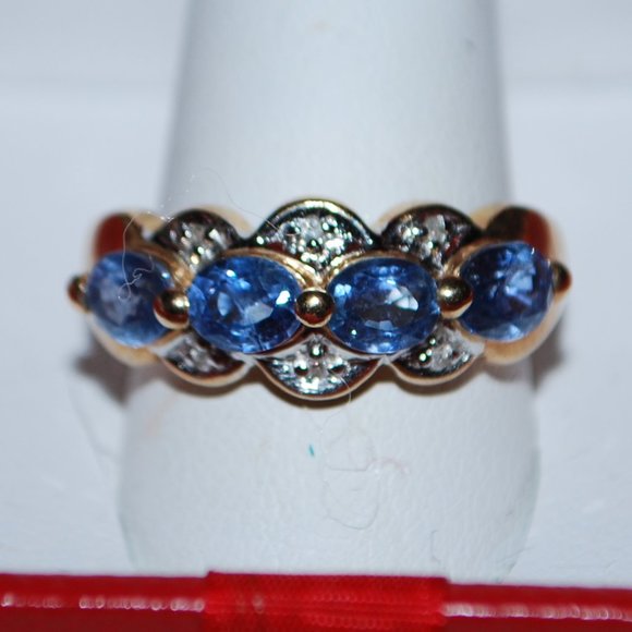 Gold and Blue Sapphire Women's Ring - Picture 2 of 12